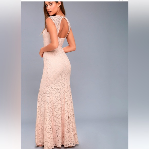 Lulus gown - Picture 3 of 9